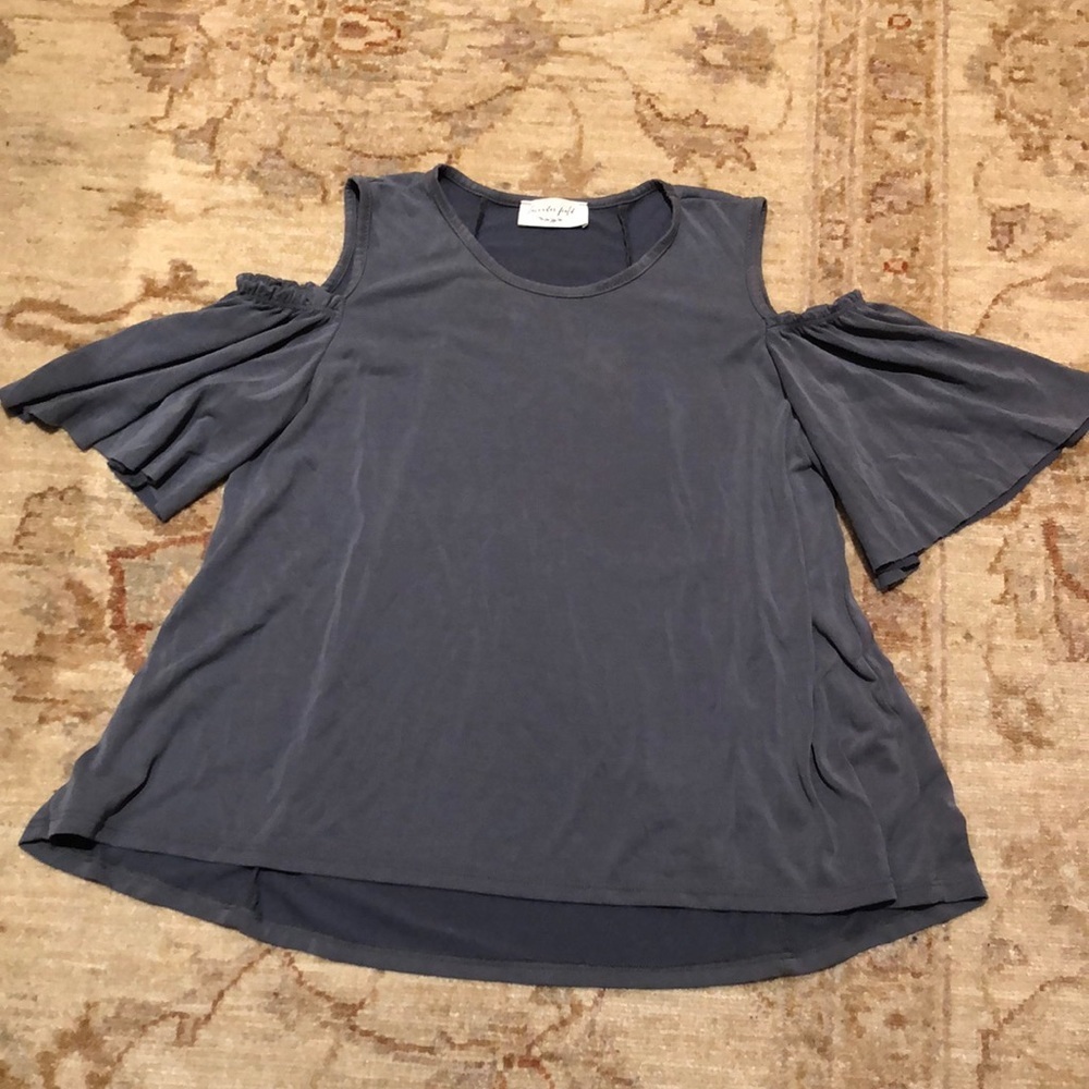 Lavender Field cold shoulder gray top